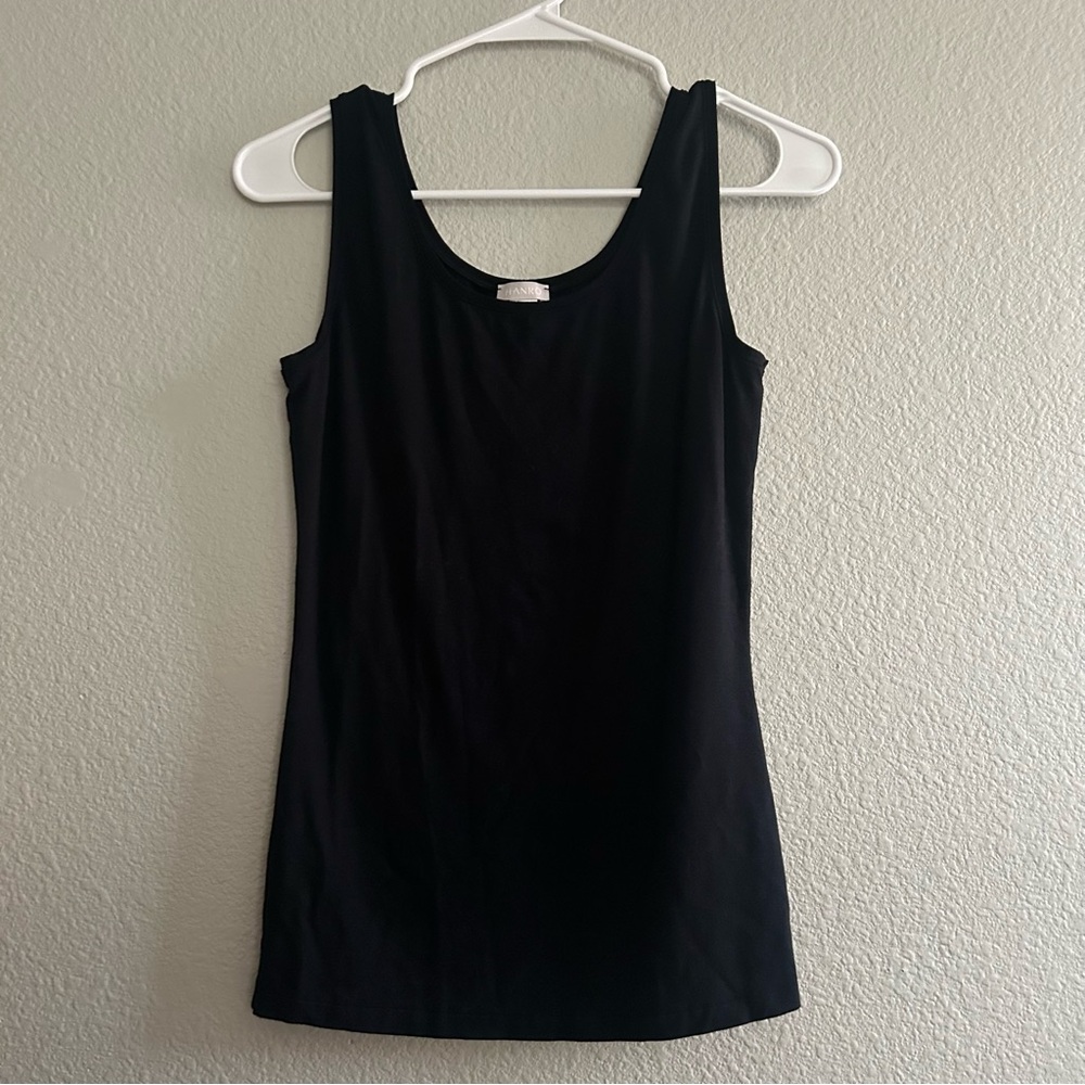 Hanro Soft Touch Black Sleeveless Top‎